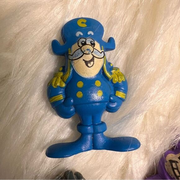 Lot of 5 1986 Captain Crunch Sogmaster & 1980 Cookie Crisp Cereal Premiums - Picture 5 of 7